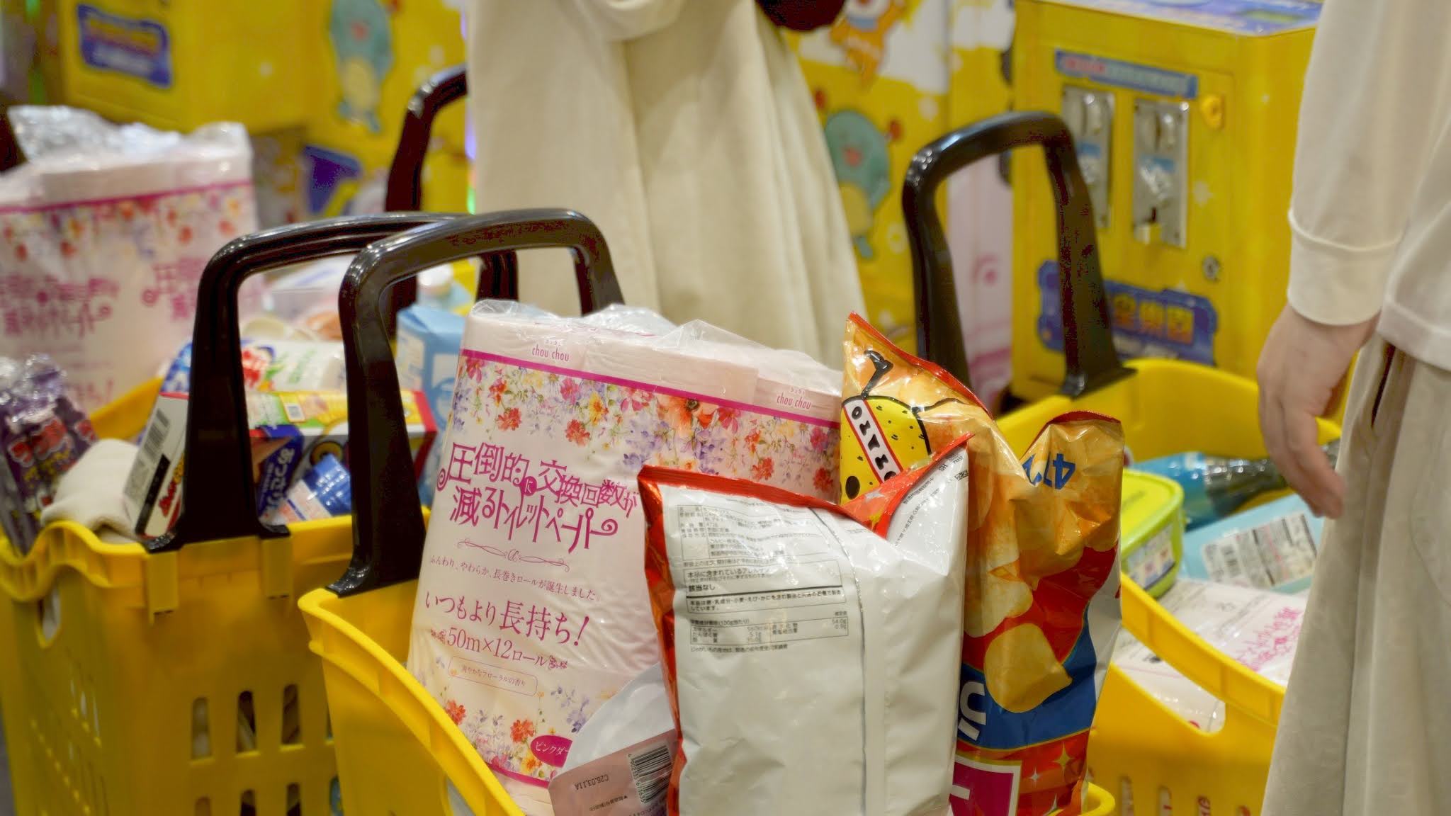 台湾式クレーンゲーム お菓子が山積みのワクワク空間